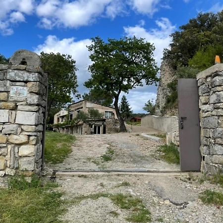 Le Castellas - Gite En Pleine Nature Montmirat Exterior foto